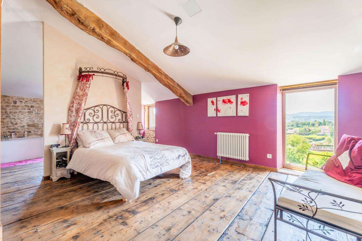 Maison à SAINT-GERMAIN-SUR-L&#039;ARBRESLE