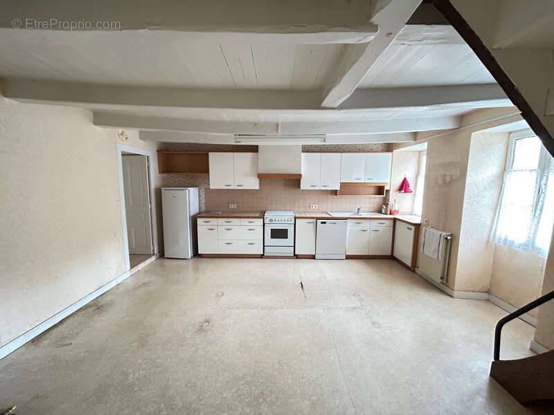 Maison à CHANTECORPS