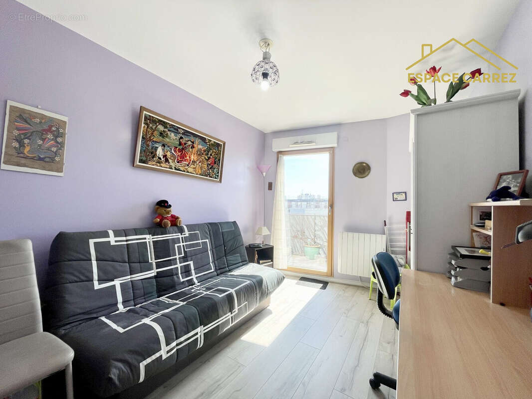 Appartement à LES LILAS