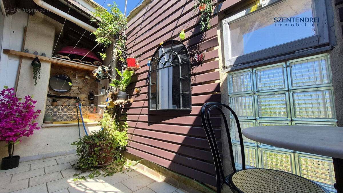 Maison à SATURARGUES