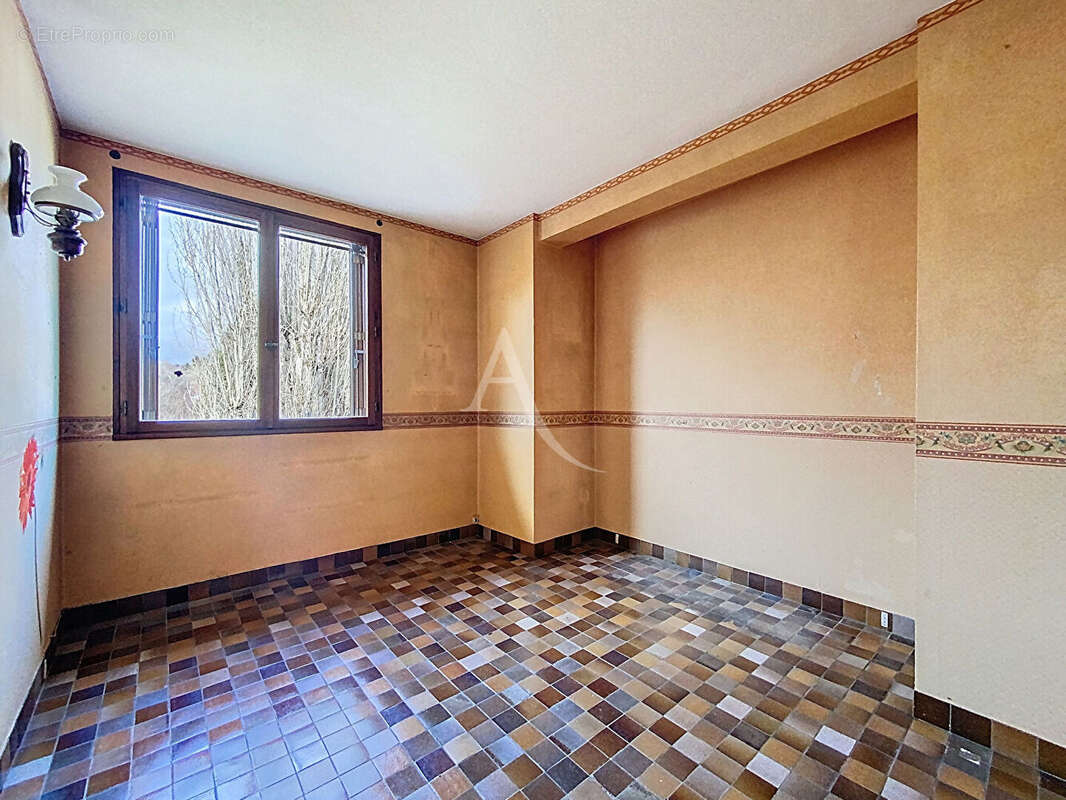Appartement à MAREIL-MARLY