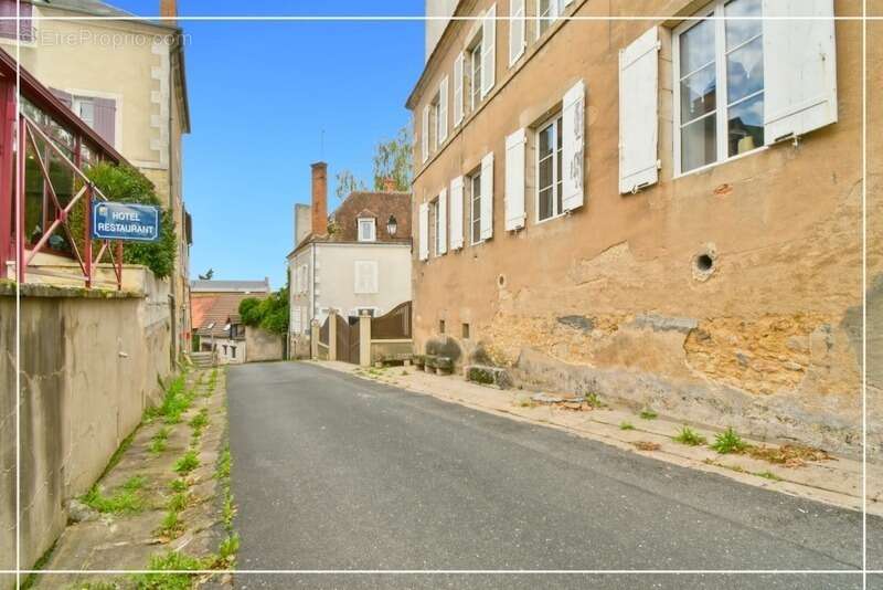 Maison à CHATEAUMEILLANT