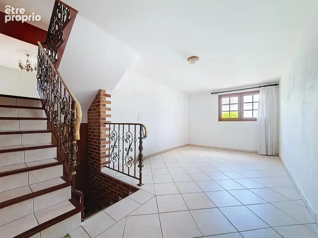Maison - 4 Chambres - Dont 1 suite parentale - Garage - Piscine - Pool House - Jardin - Terrasse - Au calme absolu - Jolie vue d - photo 20