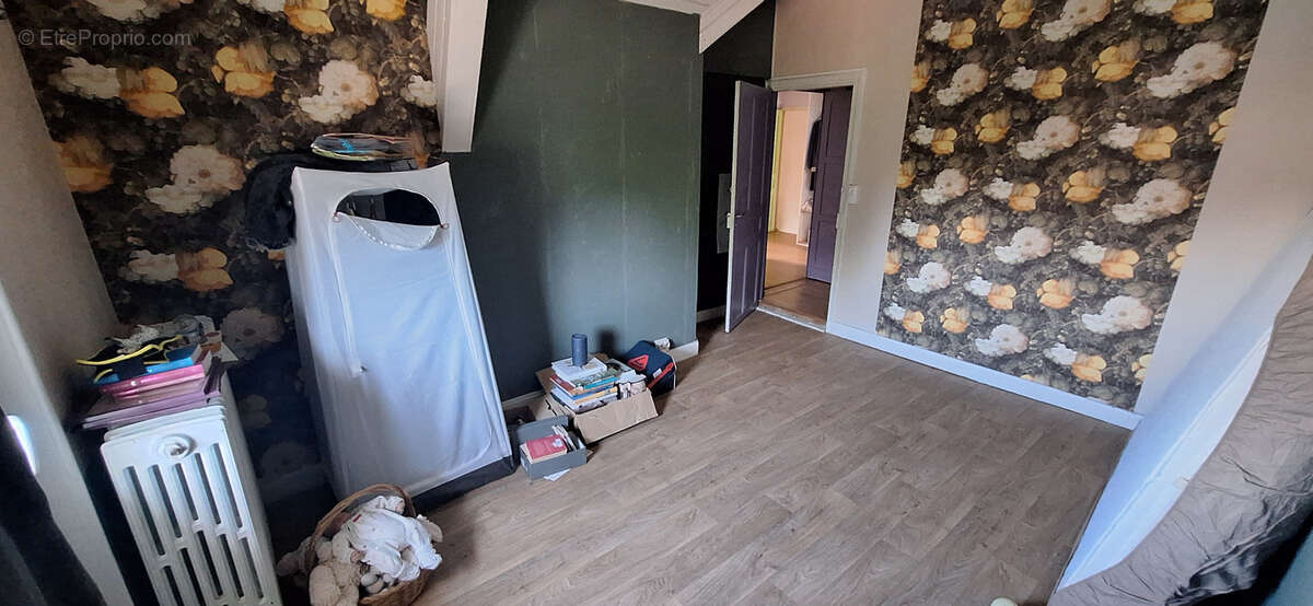 Maison bourgeoise de 190m2,6 chambres,sous-sol,cave,double garage,dependance terrain 806m2. - photo 21