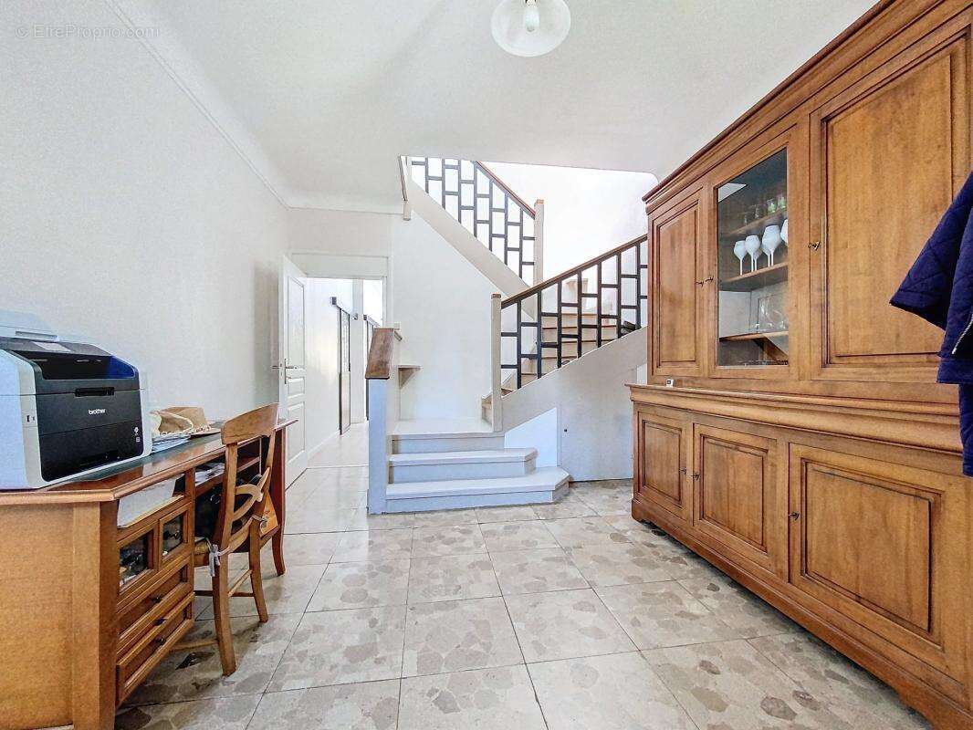 Maison à LA CHAPELLE-D'ARMENTIERES