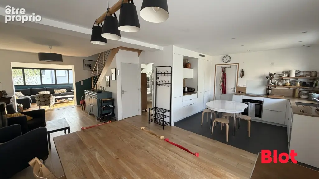 Maison 8 pièces 153 m² à vendre à Liffre (35340) - photo 2