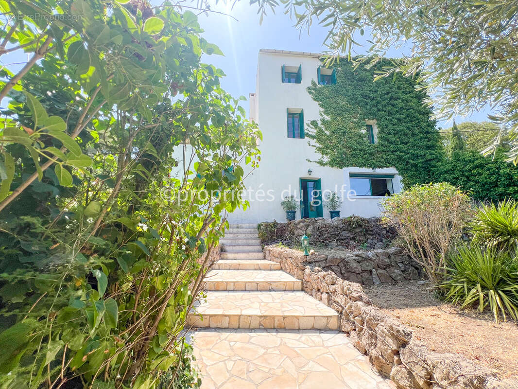 Sète, mont saint Clair, maison de charme avec belle vue mer et ville, - photo 21