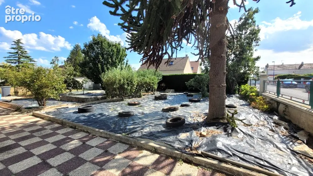 Maison de 4 pièces principales dépendance aménageable sur terrain de 669m² - photo 3