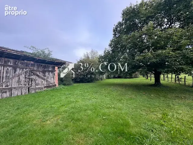 3%COM Corps de ferme avec dépendances 300m2 et jardin 16 are - photo 10