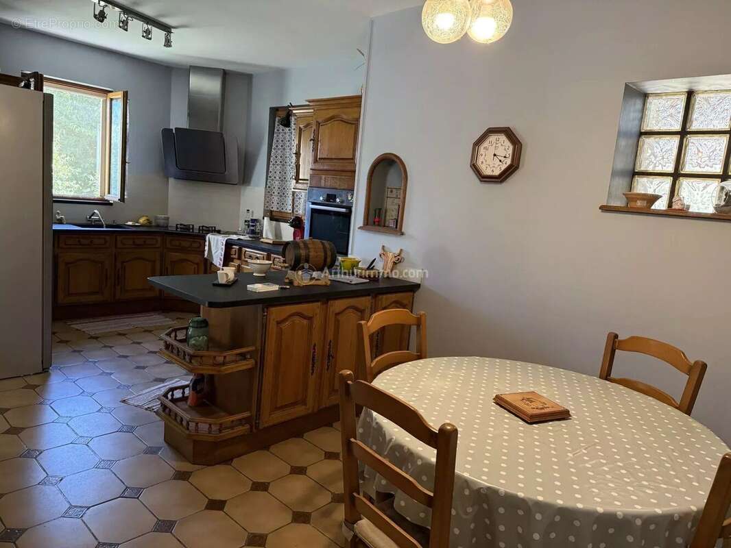 Maison à SAINTE-CROIX