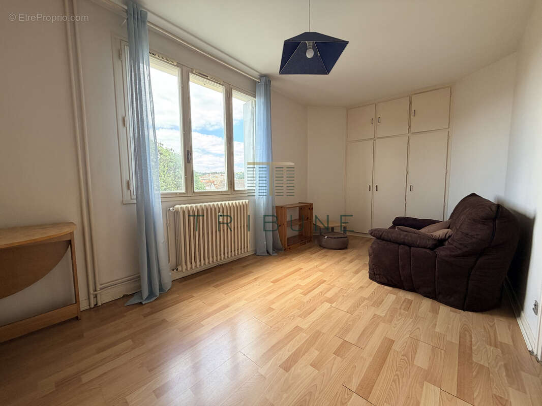 Agen, Quartier Dangla    Studio 19 m2 lumineux avec ascenseur - photo 3