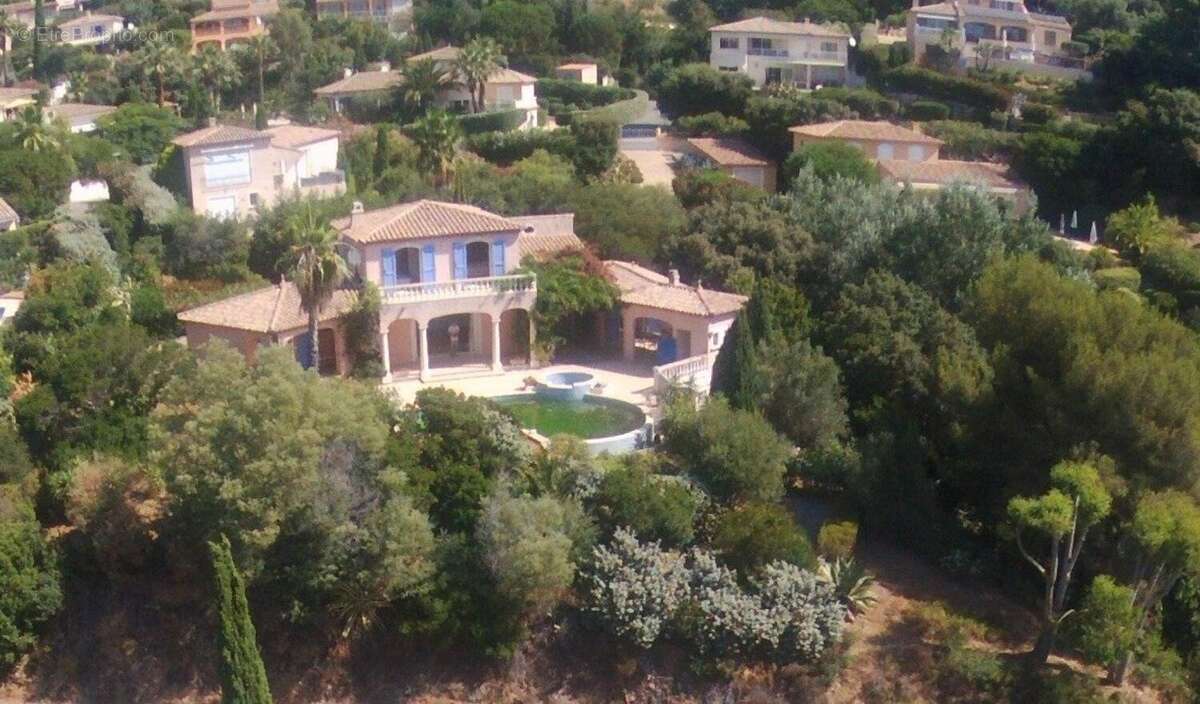 Photo 3 - Maison à LES ISSAMBRES