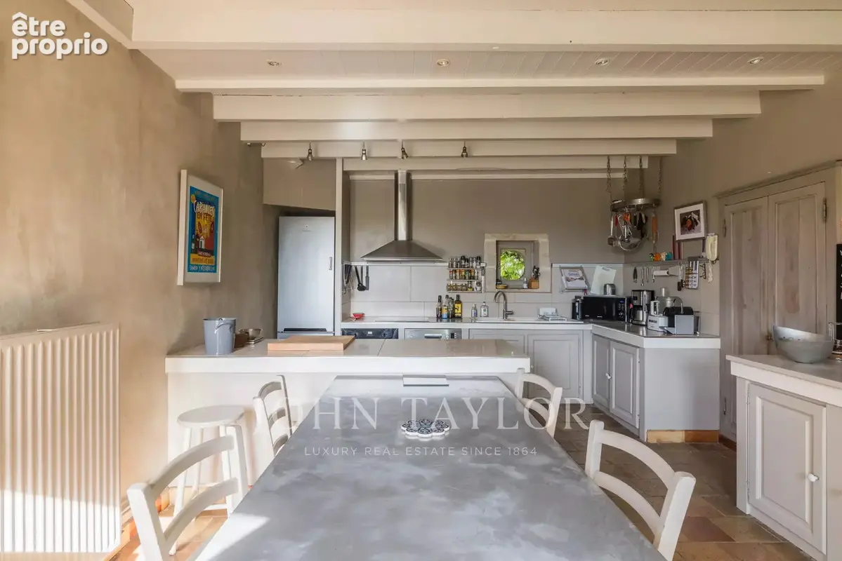 Maison familiale de caractère avec vue exceptionnelle – exclusivite john taylor bordeaux - photo 9