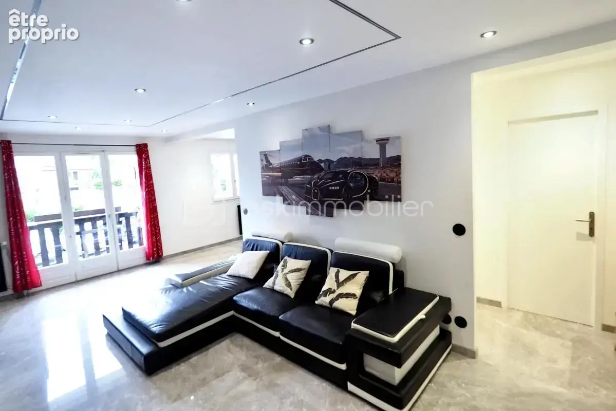 Agréable appartement T3 situé dans un secteur calme et recherché du Vivier-du-Lac - photo 3