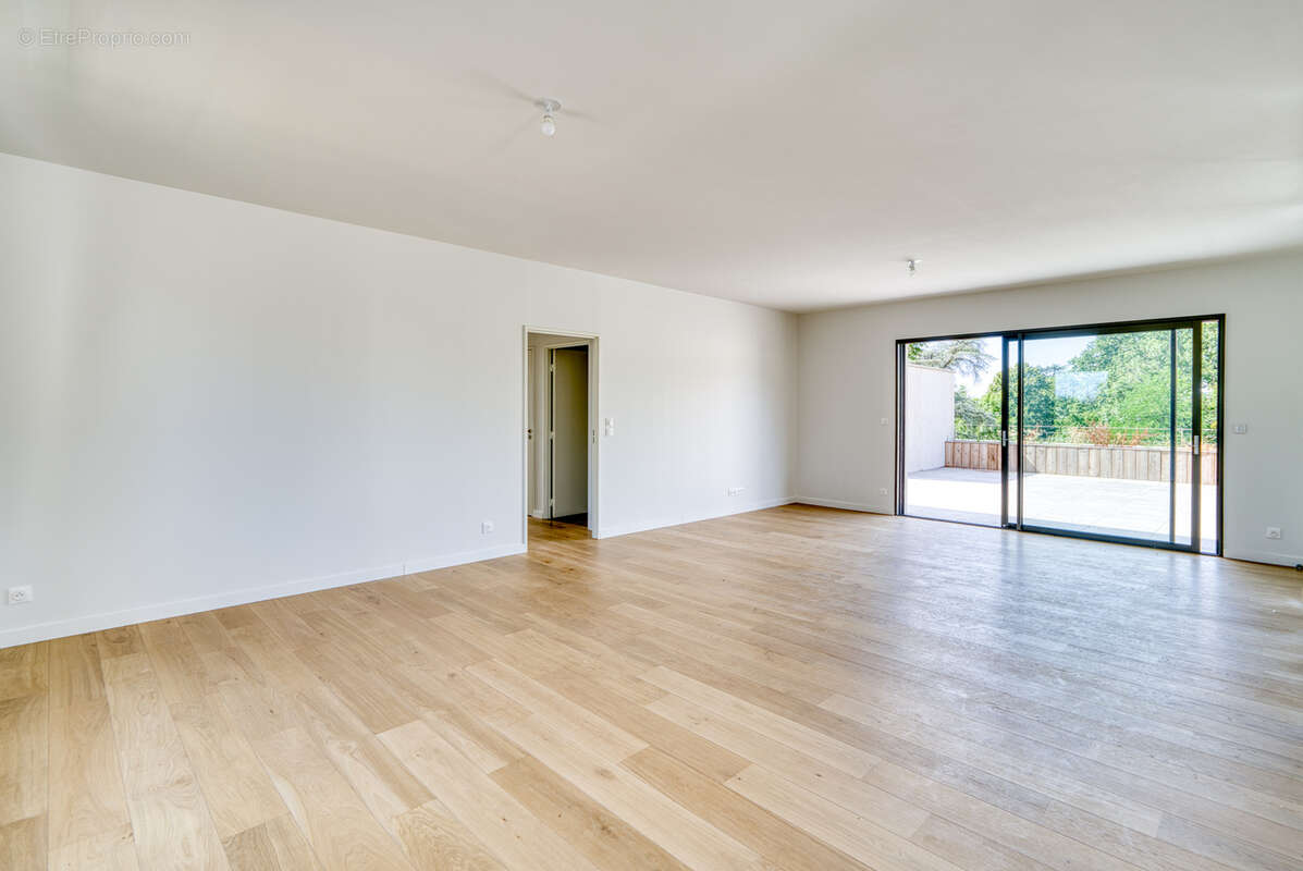 Écully   Appartement T4 en attique avec terrasse de 172 m2 - photo 15