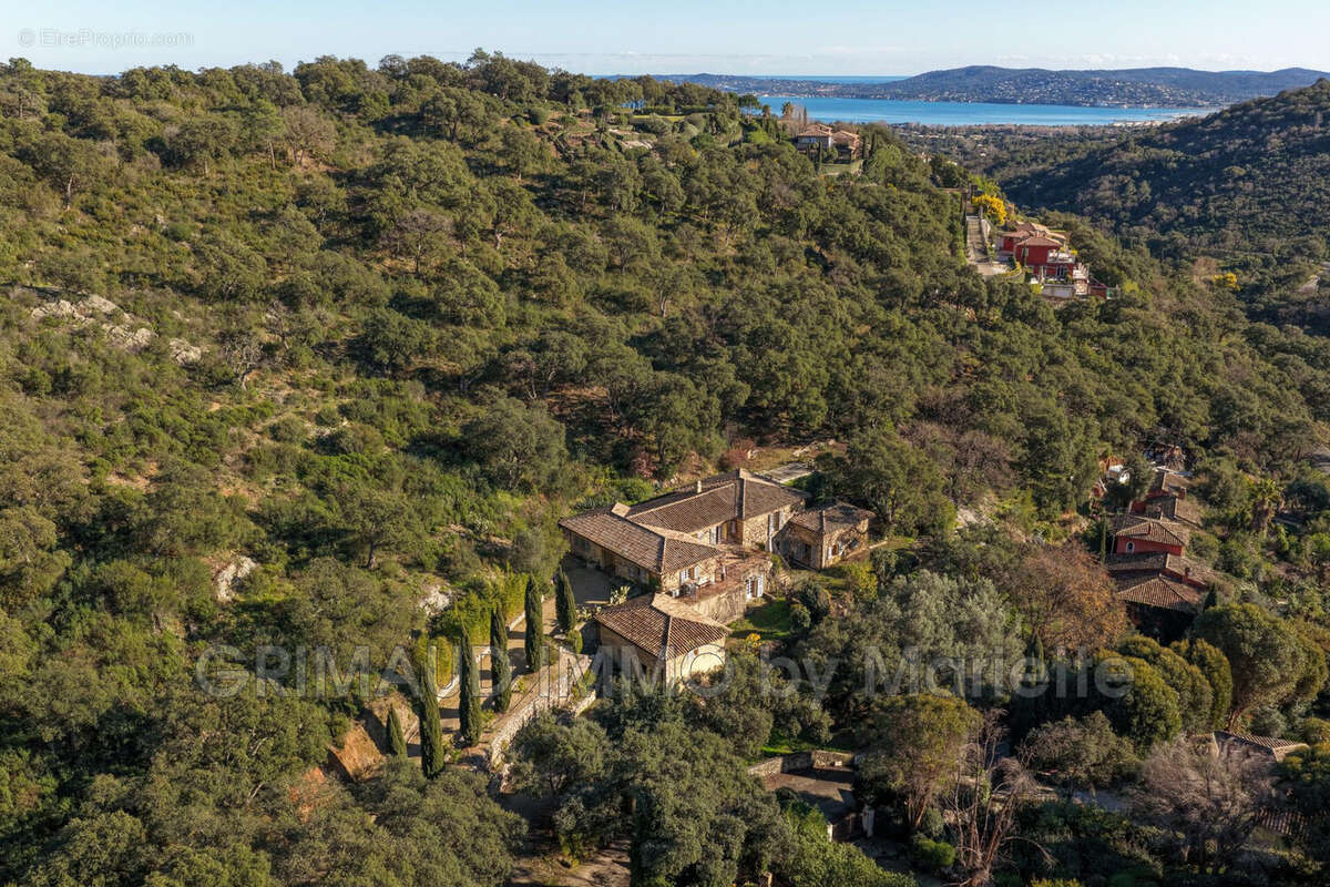 Maison à GRIMAUD