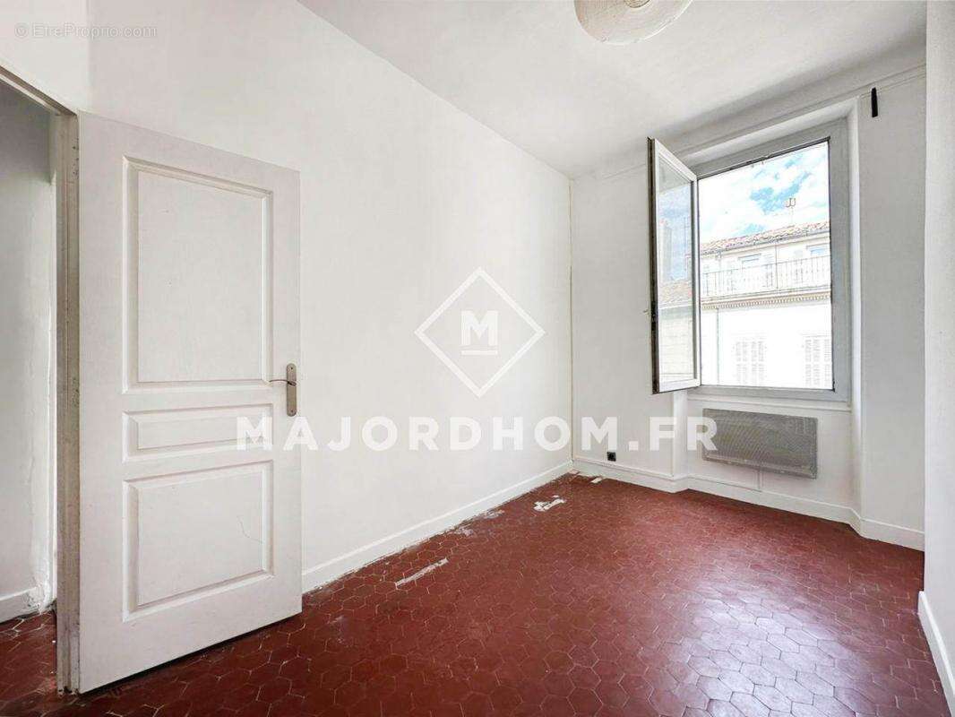 Appartement à MARSEILLE-6E