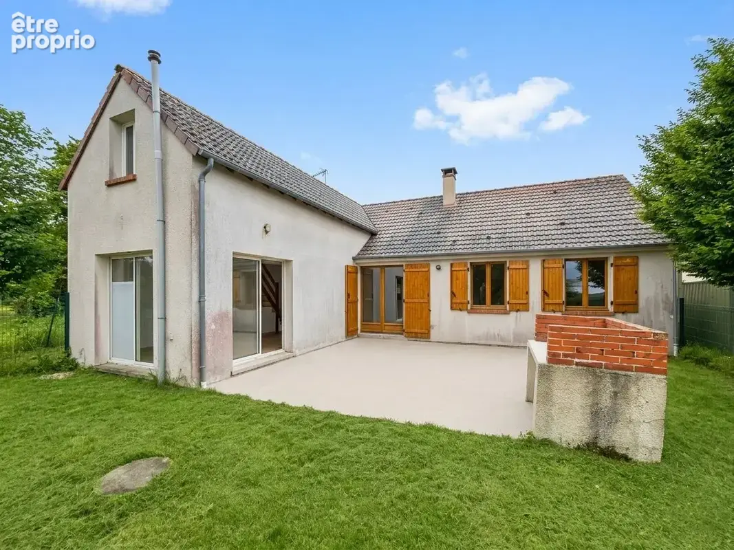 Maison 115 m² à Saint-Sigismond  - photo 4
