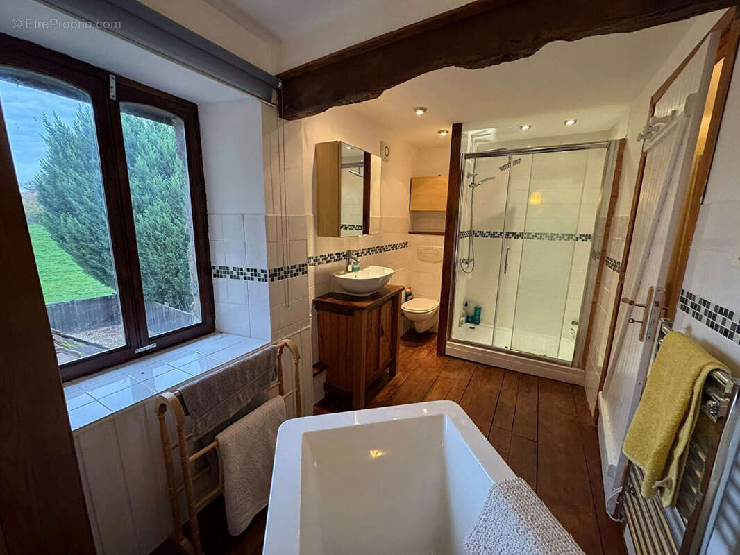 Maison à SAINT-HILAIRE-LA-TREILLE