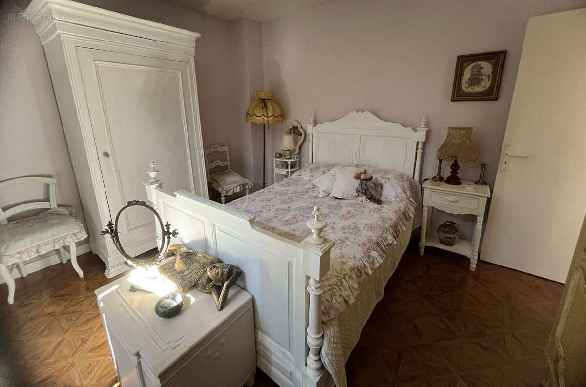 Maison 113 m² à Roussines  - photo 9