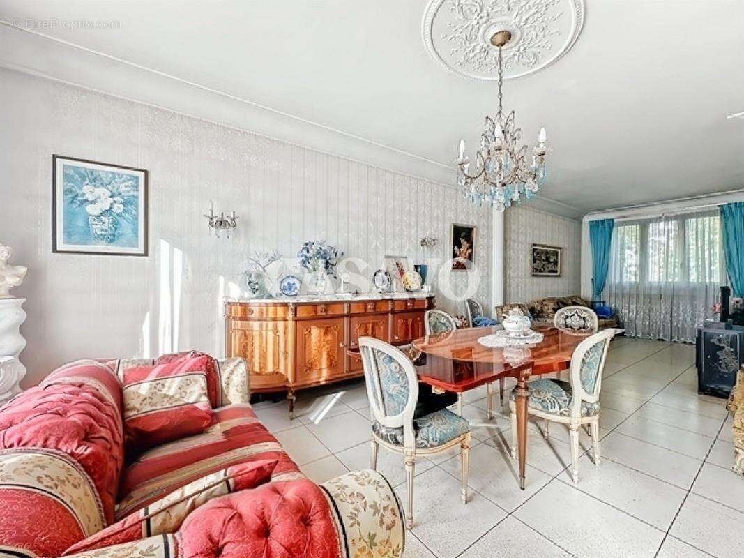 Maison à VILLENEUVE-LE-ROI