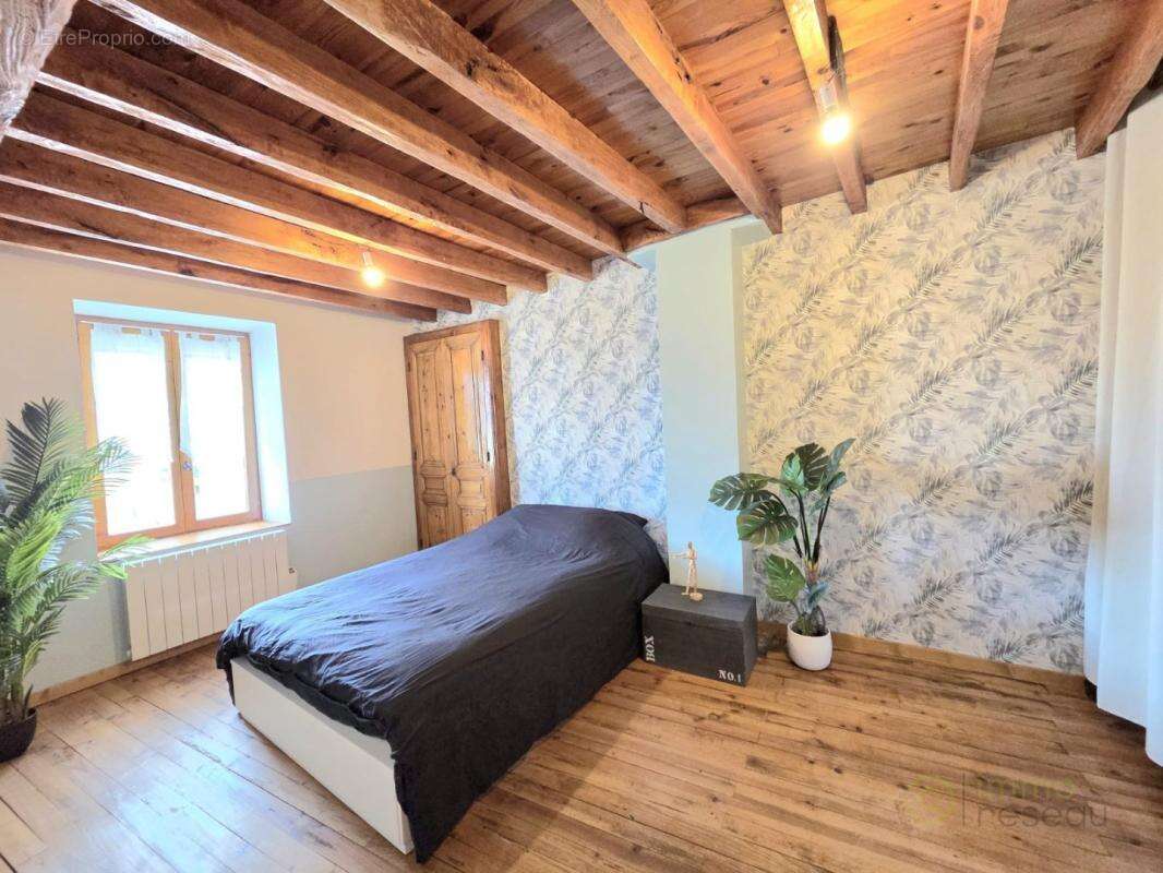 Maison à VILLEFONTAINE