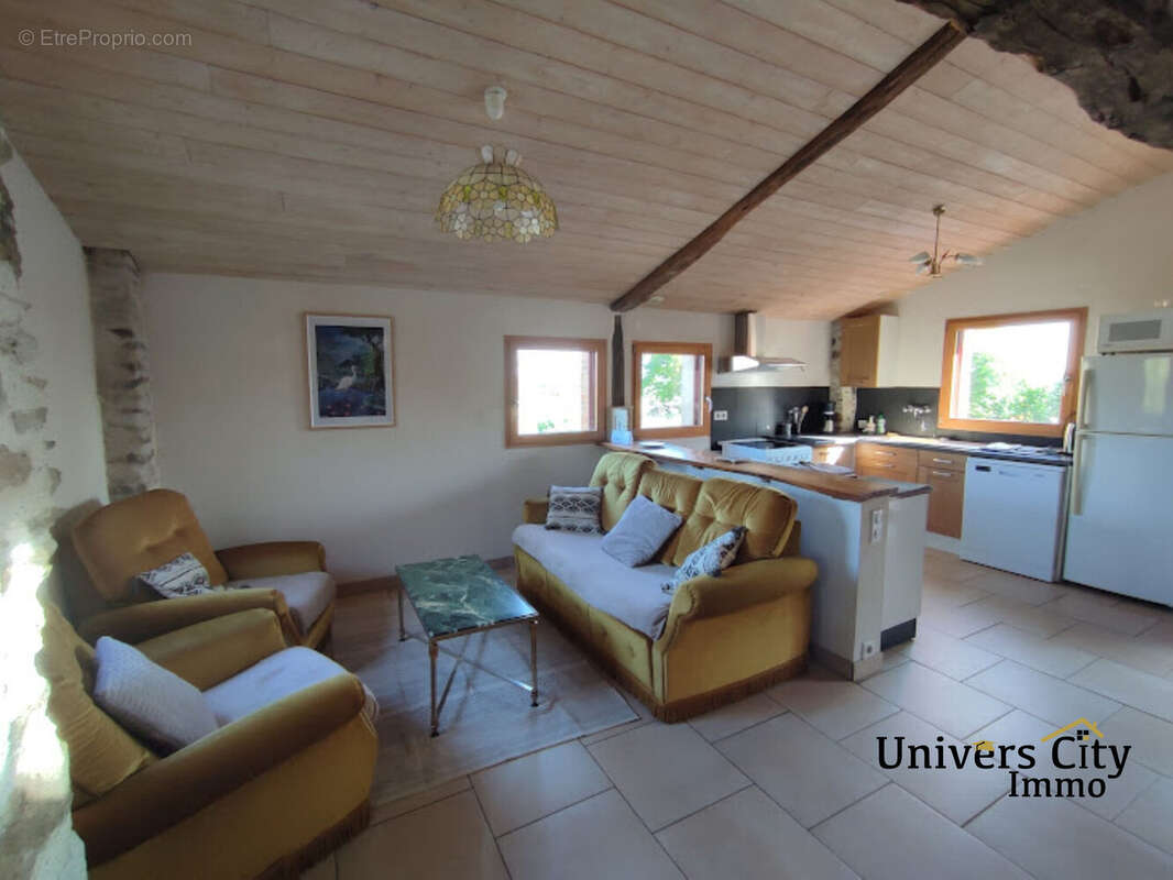 Maison à LE LOROUX-BOTTEREAU