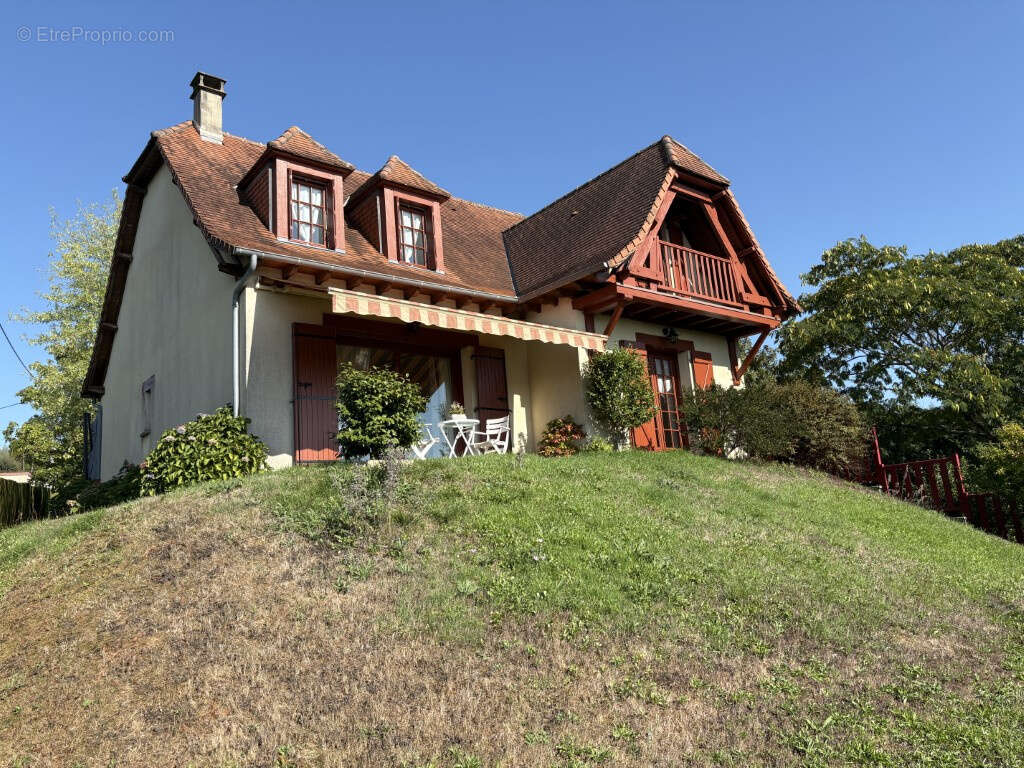 Maison à JUILLAC