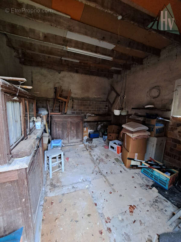 PROCHE PONT SUR YONNE (89) - Maison de 103 m2 avec 3 chambres, grange et jardin de 830 m2. - photo 14