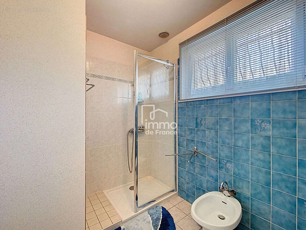 Maison à VILLARS-LES-DOMBES