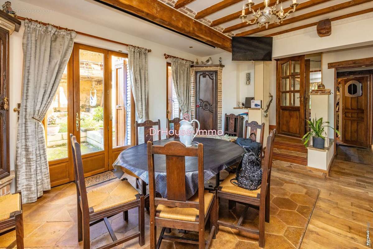 Maison 260 m² à Puybegon  - photo 9