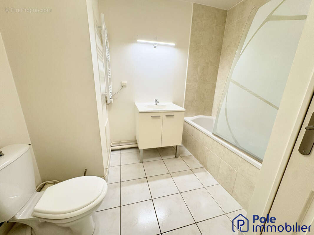 Appartement 67 m² à Caen  - photo 4