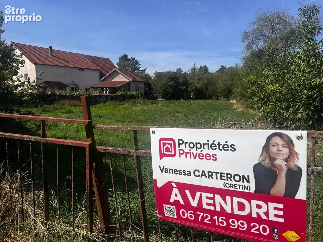 Terrain à RECOLOGNE-LES-RIOZ