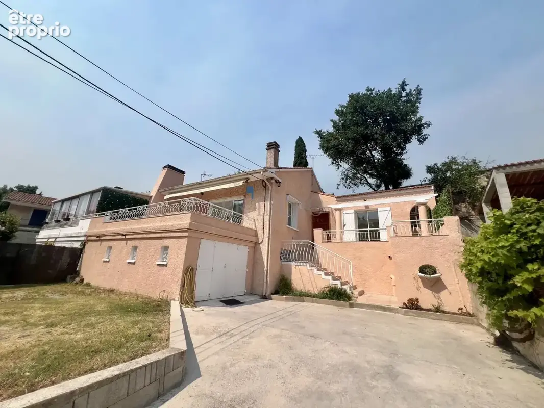 Maison Centre Ville Fréjus, 2 chambres, avec grand garage - photo 2