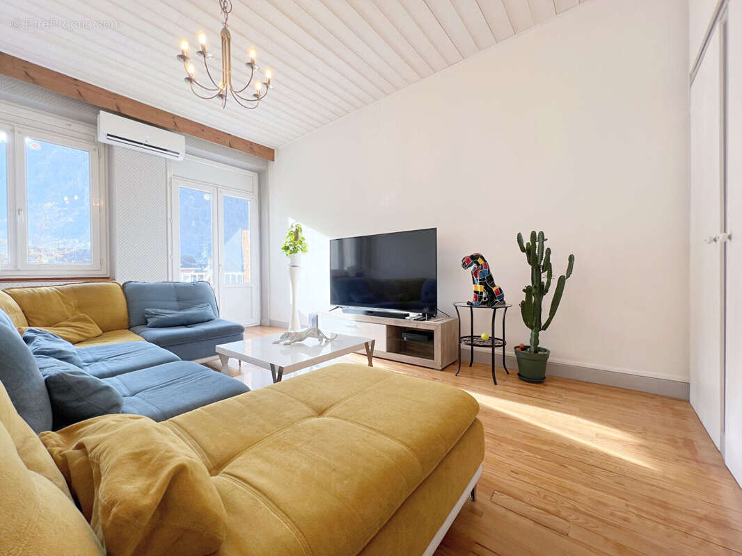 Appartement à CLUSES