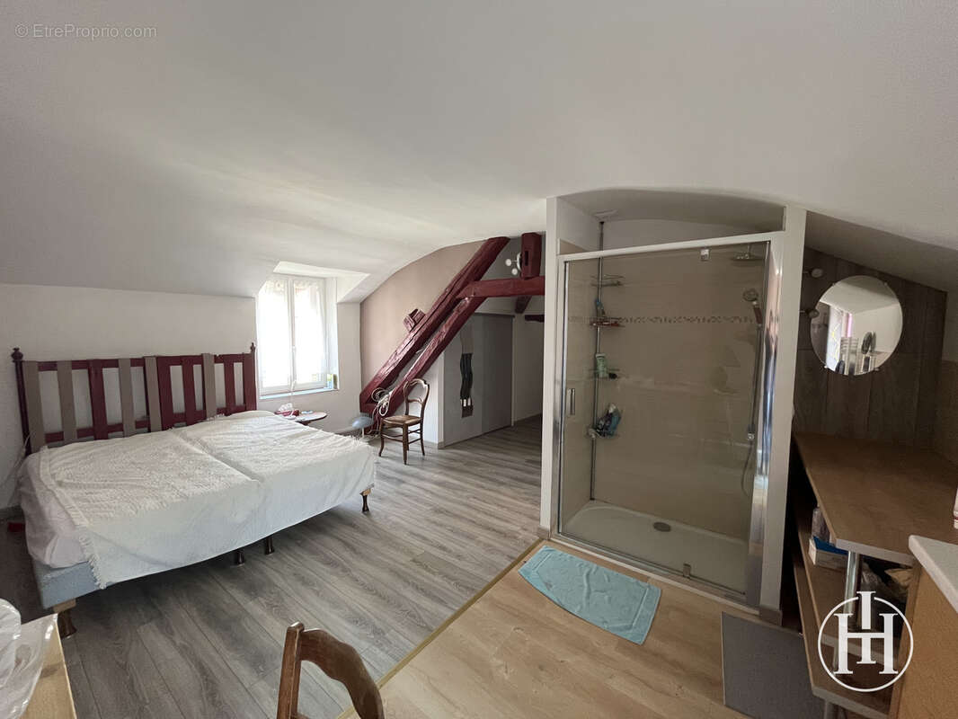 Maison à SAINT-AMAND-MONTROND