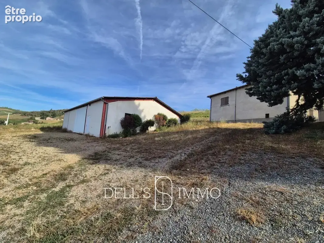 Maison ancienne avec dépendances, terrain et jolie vue - photo 6