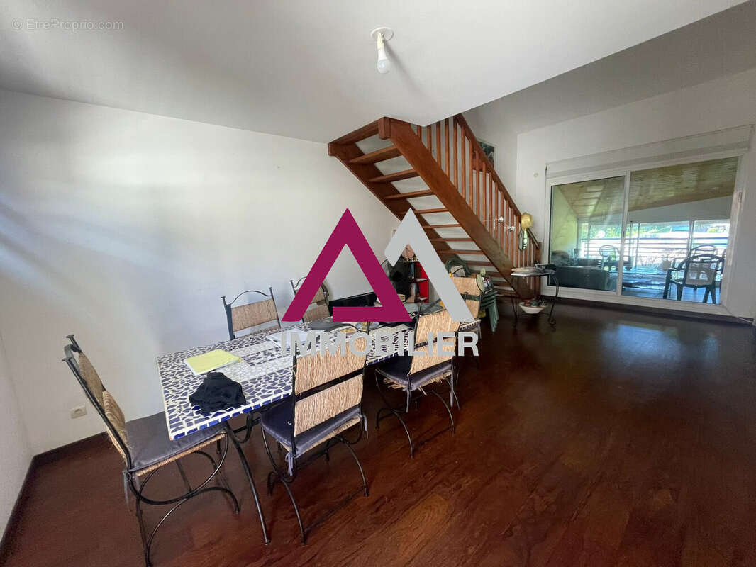 Appartement à SAINTE-MARIE