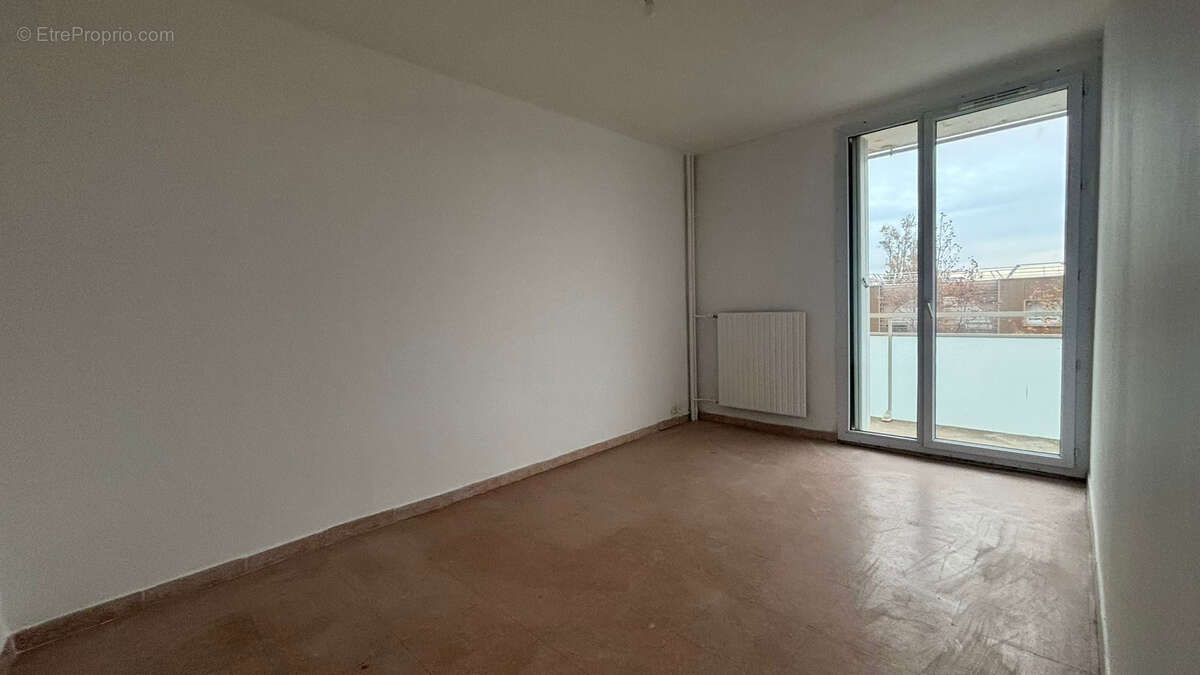 Appartement à PORT-DE-BOUC