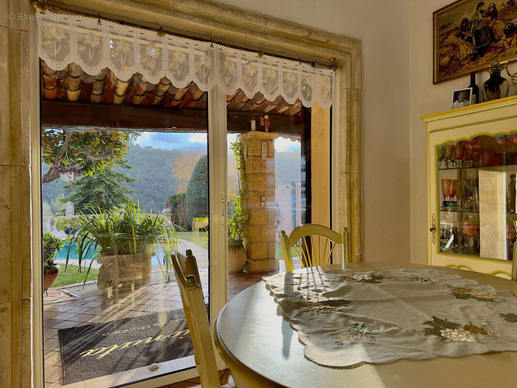 Maison 135 m² à Biot  - photo 7
