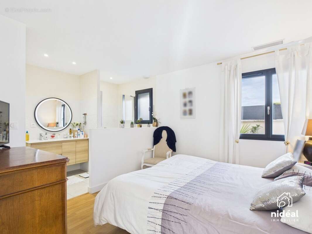 Maison à VILLETELLE