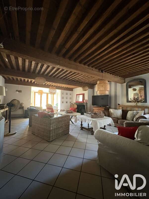 Maison 200 m² à Ennezat  - photo 4