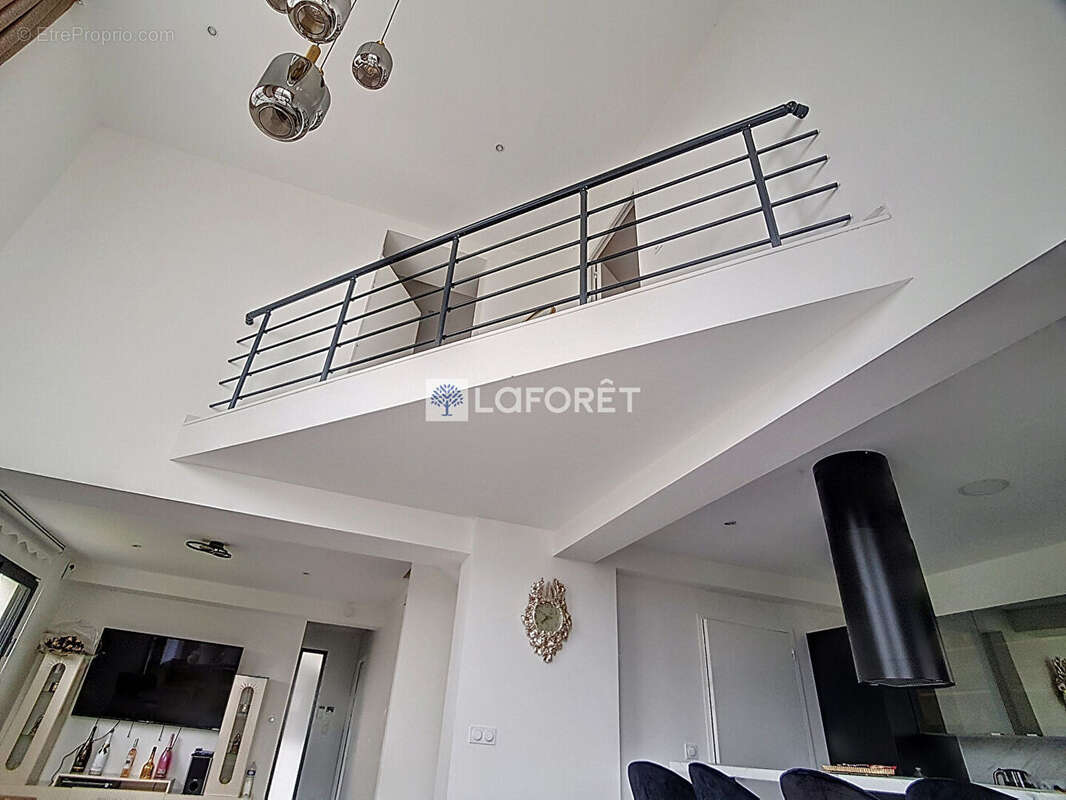 Maison à BARON-SUR-ODON