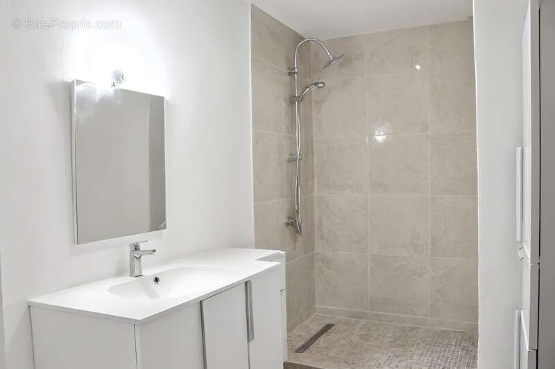 Appartement à GIGNAC