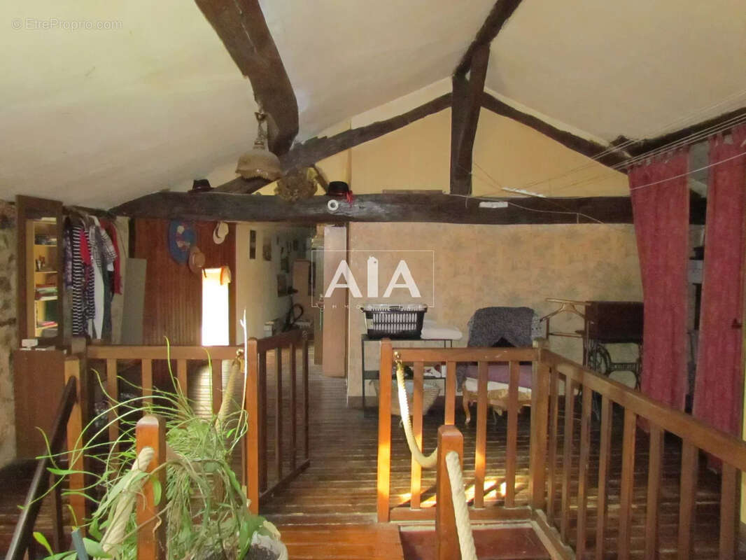 Maison proche de Nanteuil en Vallée - photo 11