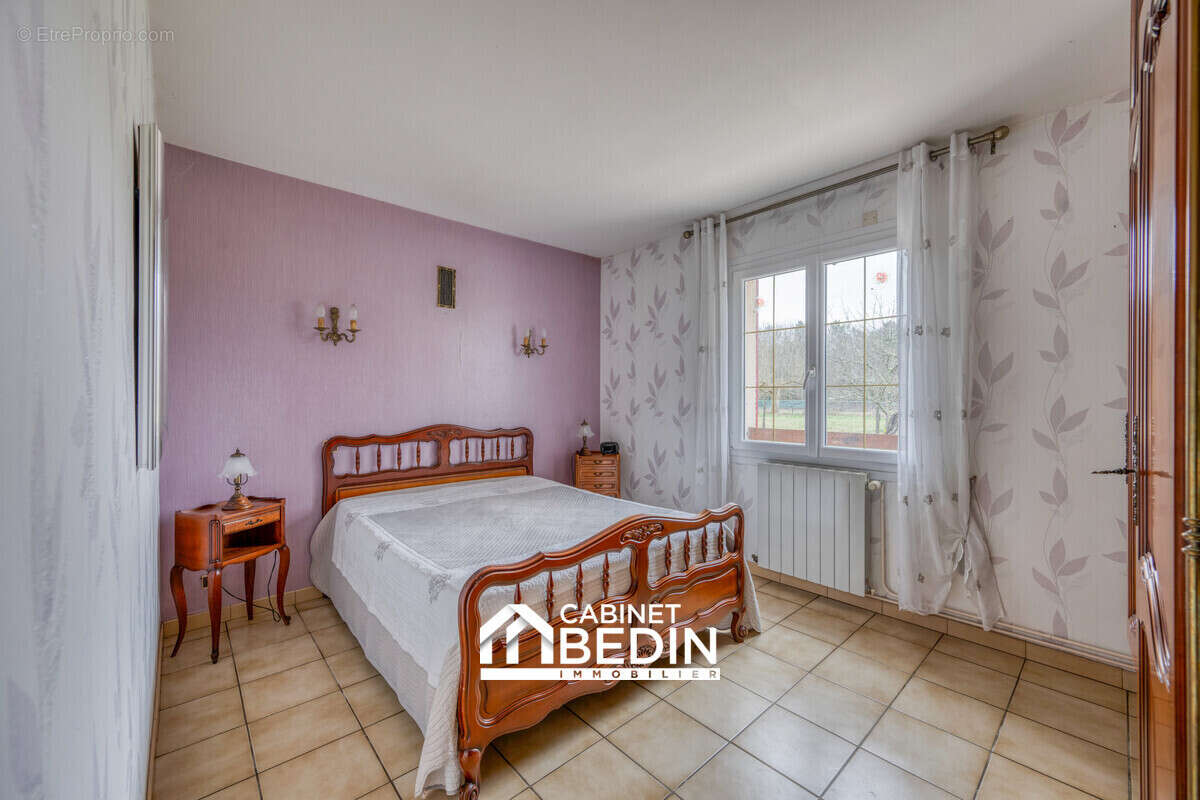 Maison 135 m² à Le Taillan-Medoc  - photo 9