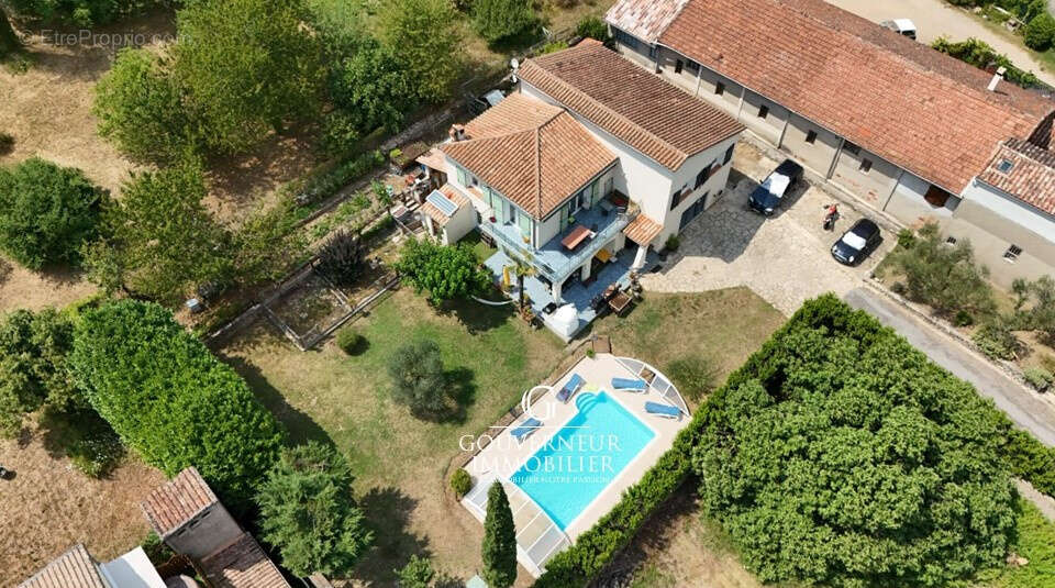 Maison à SUMENE