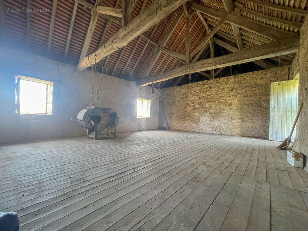 Maison à SAINT-SAUVEUR