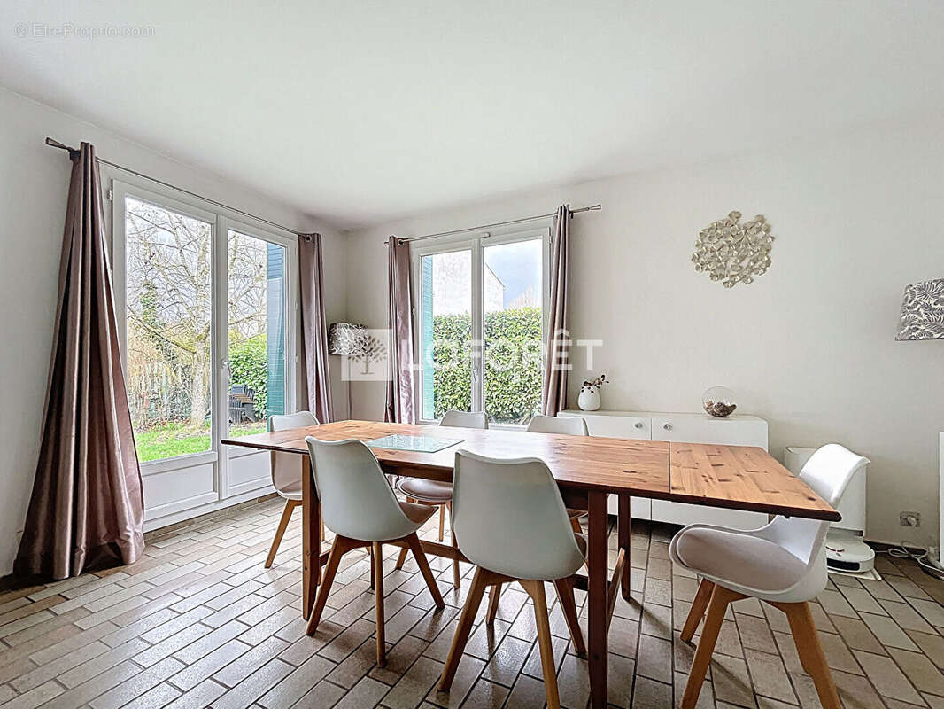 Maison à ASNIERES-SUR-OISE