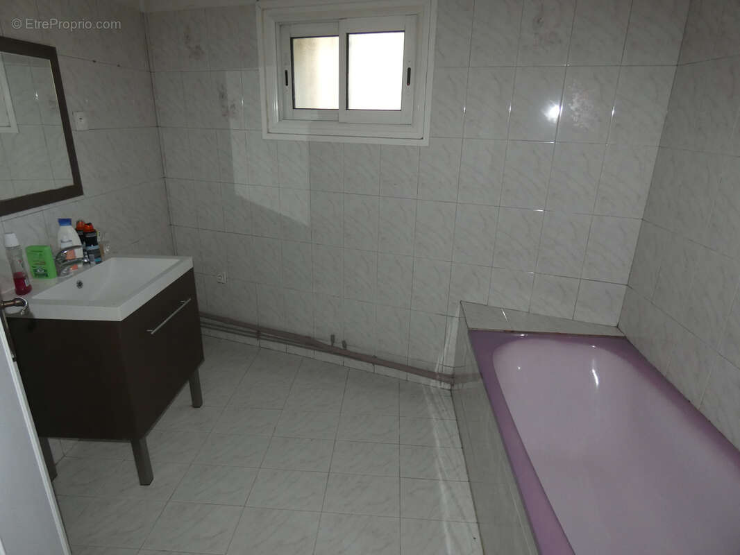 Maison à VILLEMOUSTAUSSOU